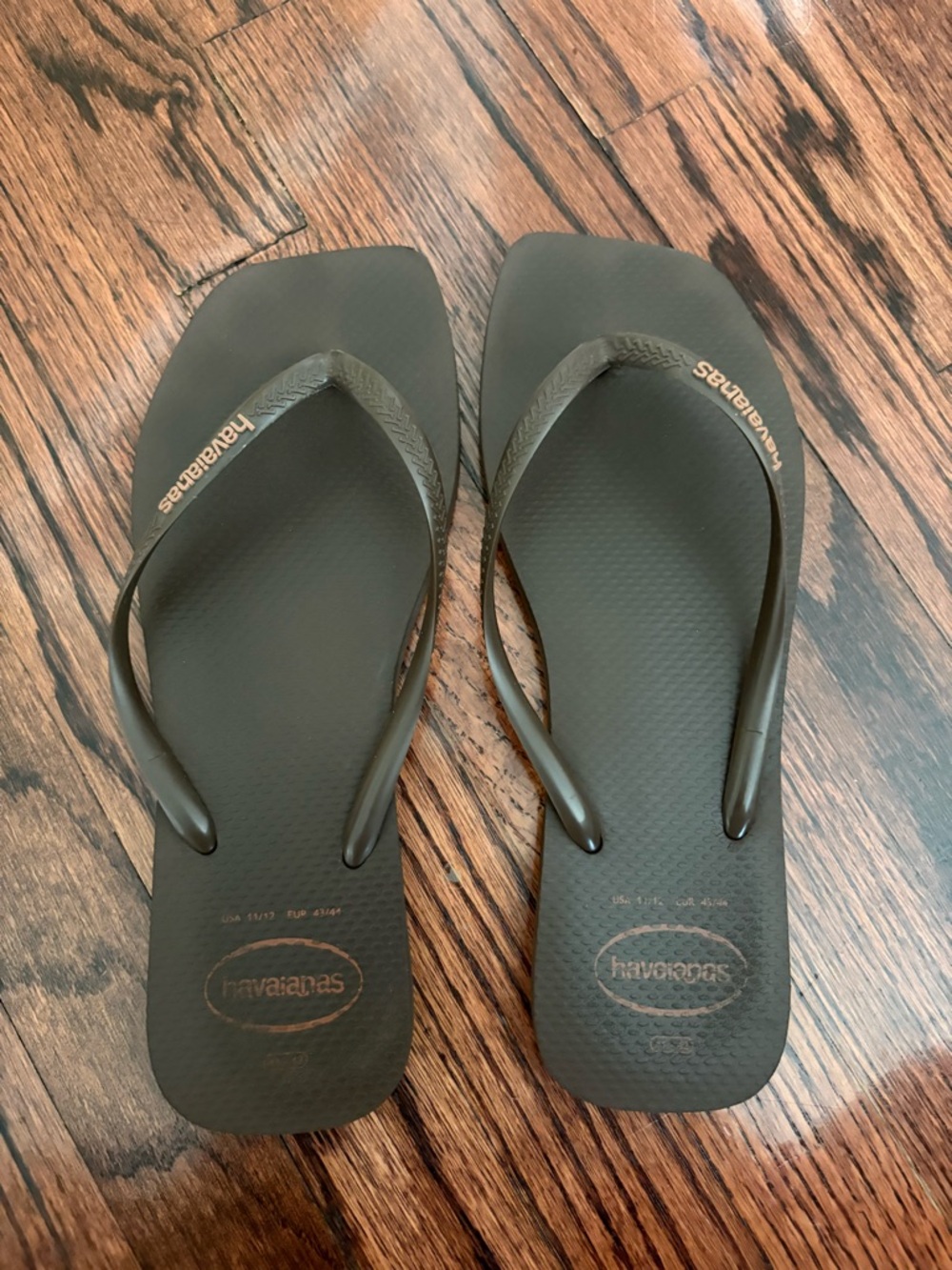 Havaianas Slim Square Flip Flops in Brown